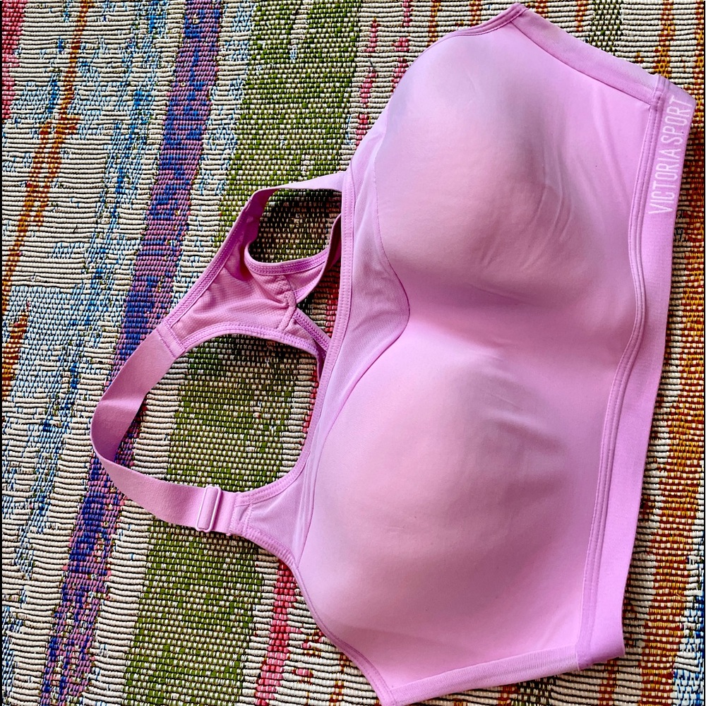 Victoria’s Secret sport bra